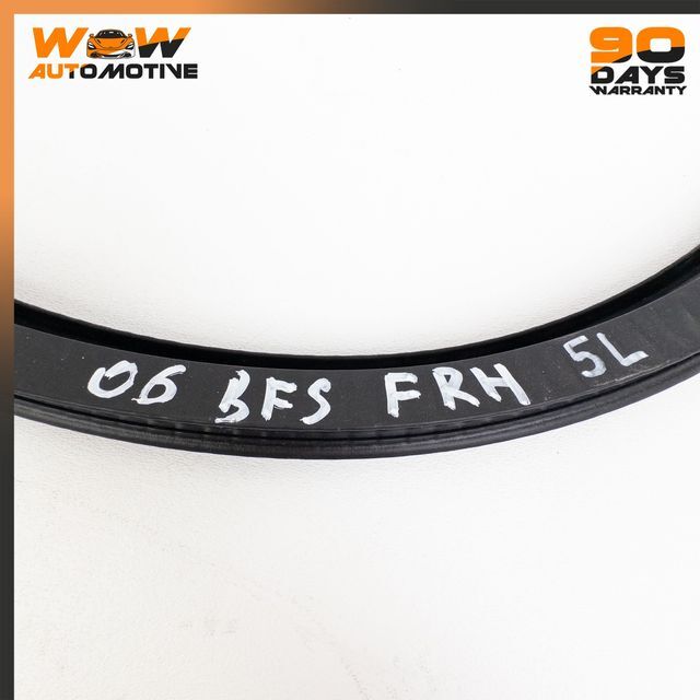 06-13 BENTLEY CONTINENTAL FLYING SPUR FRONT RIGHT DOOR SEAL WEATHERSTRIP OEM