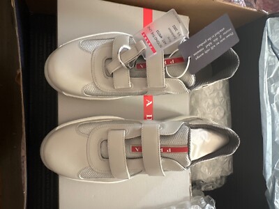New never Worn men s Prada shoes Size 8.5 (US) Runs big