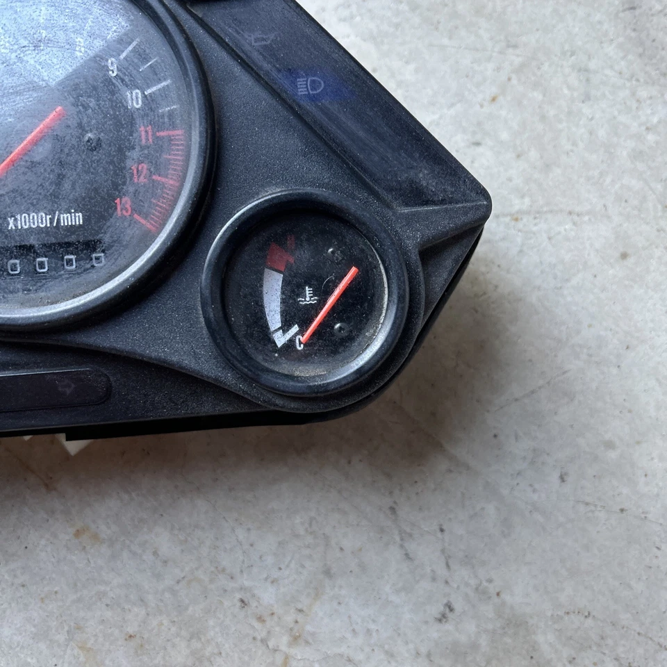 Kawasaki Ninja 500R Ex500 1997-2009 velocímetro velocímetro medidor grupo Foto 4 de 4