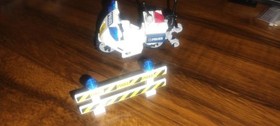 LEGO White Motorcycle City Black Chassis POLICE Ref 52035c02pb10 Set 60007