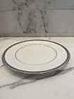 Royal Doulton “Ravenswood” Dinner Plate Fine Bone China ~10 5/8 Inches EUC H5008 — photo 2