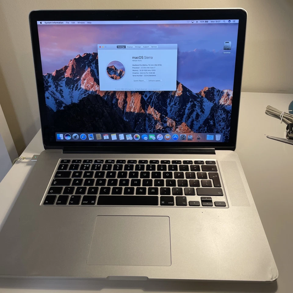 Apple MacBook Pro 15" Retina i7 2.5GHz 16GB RAM 500GB SSD A1398, photo 1 of 5