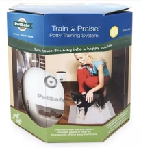 NEW Petsafe Train N Praise Dog Treat Potty Dispenser Remote Training System, NIB