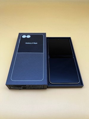Samsung Galaxy Z Flip8 SM-F776B Dual-Sim RAM:12GB ROM:512GB Cream