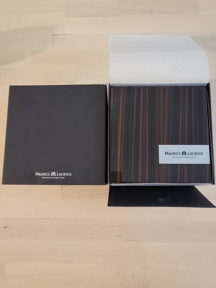 Reloj Maurice Lacroix para hombre LC6068-SS001132 Les Classiqu esfera plateada fase lunar Foto 2 de 4