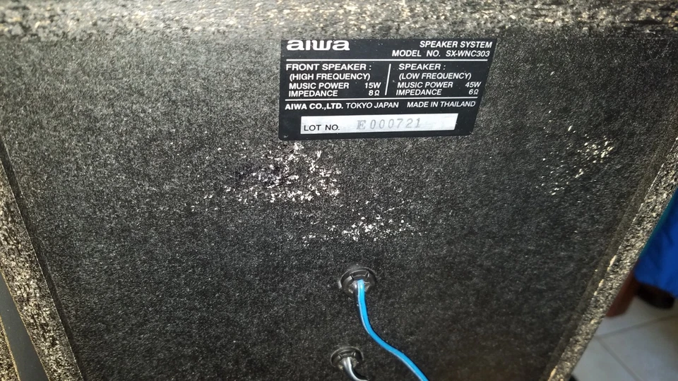 二手-罕见-原装 AIWA 立体声系统 带盒式磁带卡座-[不工作] — 第 4/4 张图片