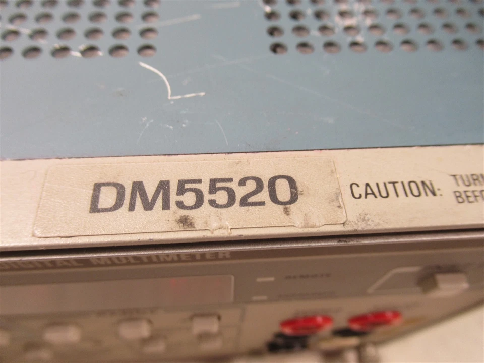 Chasis Tektronix DM5520 con multímetro digital programable DM 5120 portátil  Foto 4 de 4