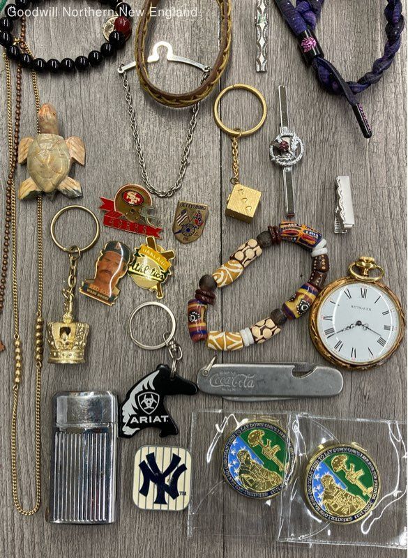 Mens Costume Jewelry & Accessories Mixed Lot w. Necklaces Bracelets