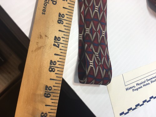 Oleg Cassini Vintage Mens Necktie Burgundy Blue Abstract Woven Silk Neck Tie 58” - Picture 7 of 7