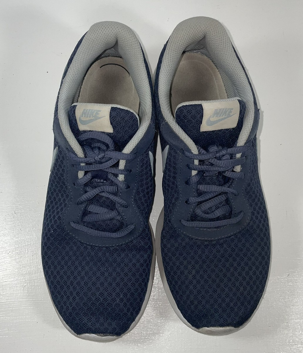 nike tanjun navy white