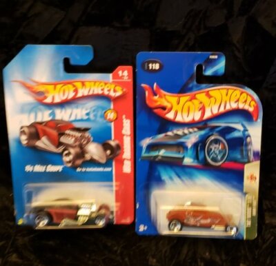 HOTWHEELS * LOT OF 2, TAT RODS, SOOO FAST  & 1/4 MILE COUPE * AWESOME CARS !!