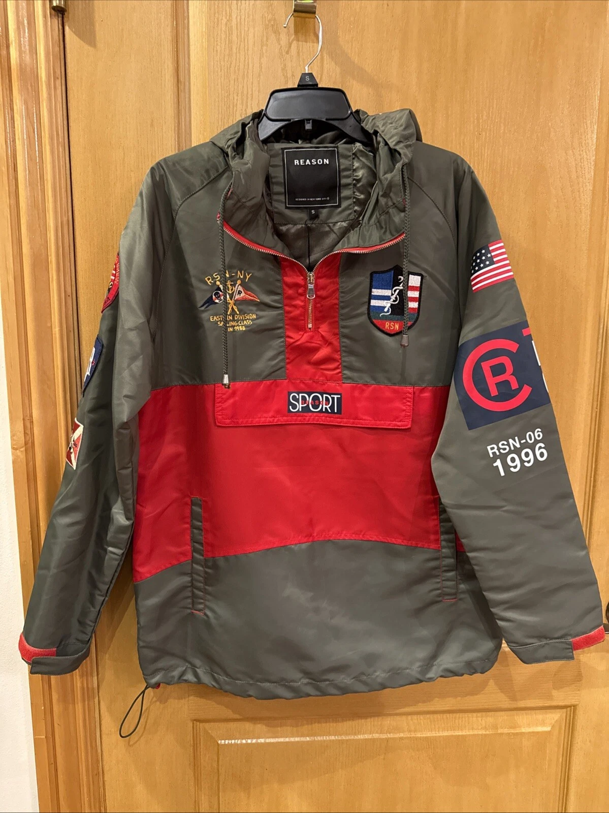 Reason brand men’s jacket sz small Fully Lined.
Opens in a new window or tab