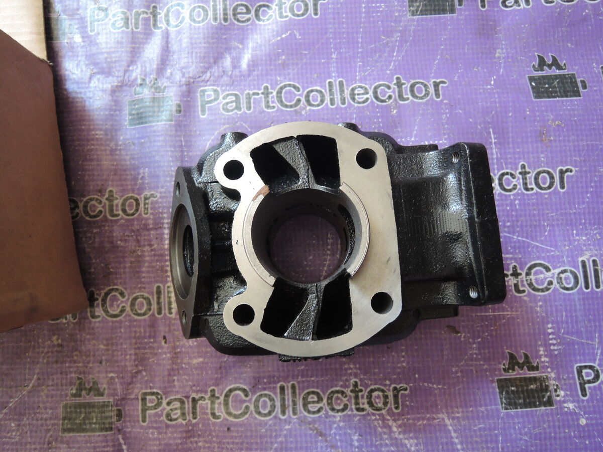 Yamaha DT50 DT 50 DTL C LC Genuine Cylinder 17W-11311-01 Yamaha DT50 DT 50 DTL C LC Genuine Cylinder 17W-11311-01