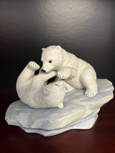 Maruri USA Polar Bear Cubs from Polar Expedition Collection P-9004