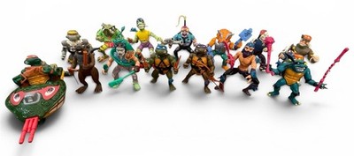 Lot of 25 Vintage Action Figures 1980s-1990s TMNT Teenage Mutant Ninja Turtles