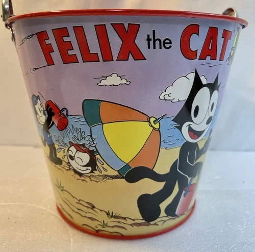 Vintage 1990s Felix the cat Schylling child’s tin sand bucket And tin shovel