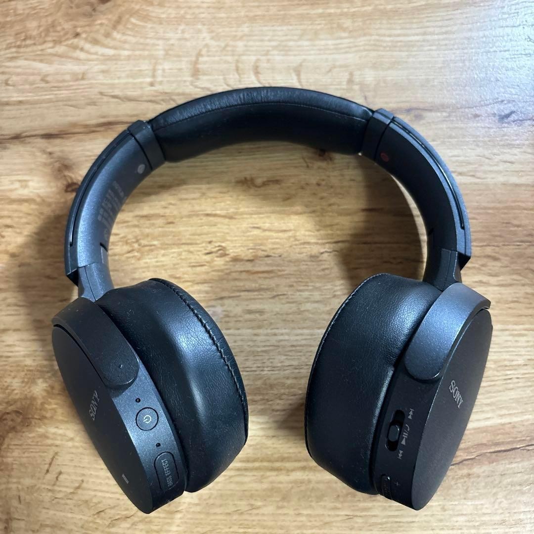 SONY MDR-XB950N1 Wireless Noise Canceling Headphones Good