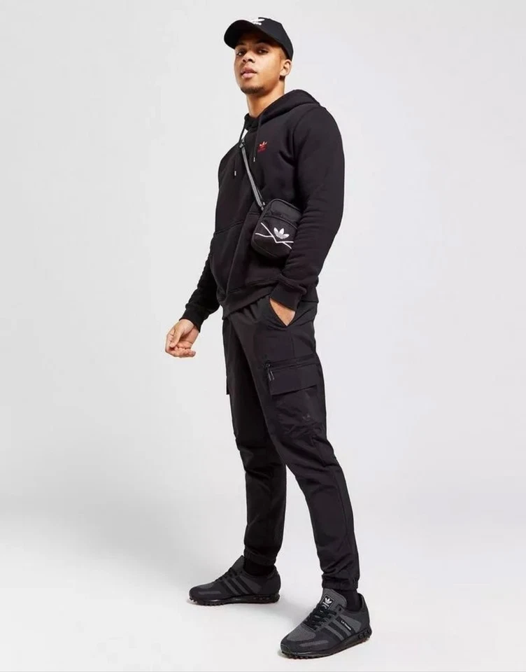 Pantalones de chándal Adidas Trefoil Essentials tejido cargo PVP £60 Foto 2 de 4