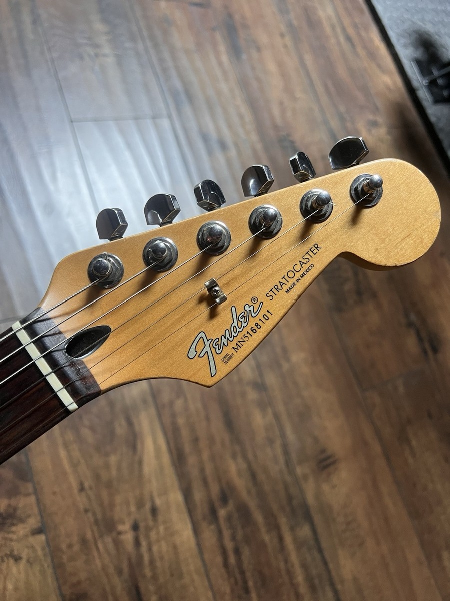 fender Mexico 1995年製　ハードケース付 fender Mexico Stratocaster electric guitar 1995 w/case used
