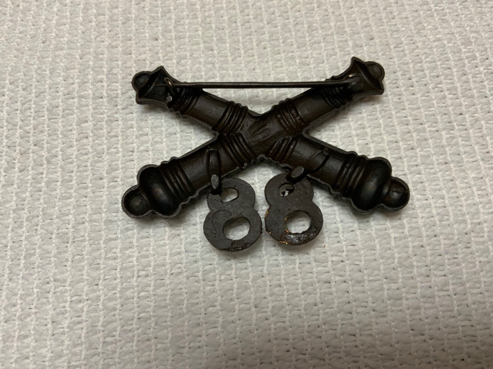 WWII Era Army 88th Field Artillery Crossed Cannons Officers Insignia