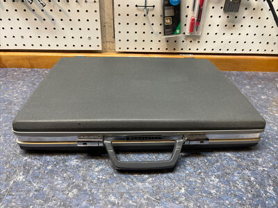 Vintage Samsonite Gray Hardcase Briefcase - Classic and Durable