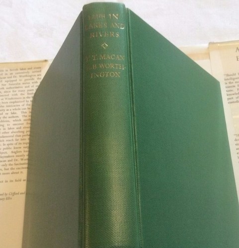 Life in Lakes & Rivers NN (No 15) 1974 - Picture 3 of 10