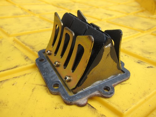 1993 Kawasaki KX125 OEM REED BLOCK INTAKE  - Picture 9 of 10