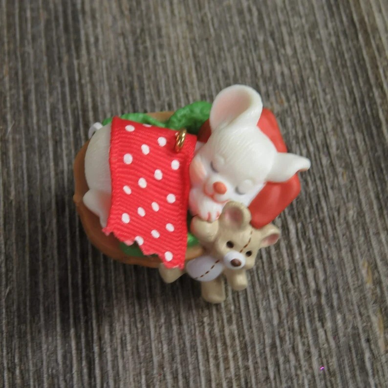  Hallmark Keepsake Ornament 1984 Napping Mouse Vintage 