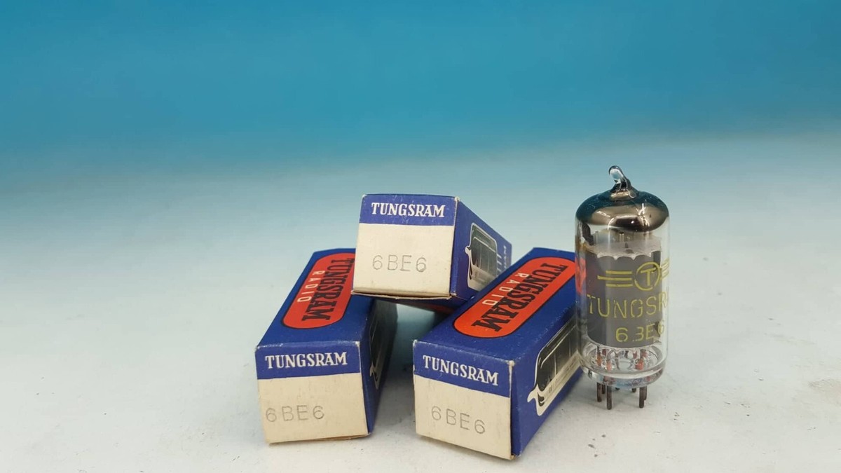 EVNNE ポラロイド 2 x 6BE6 TUNGSRAM NIB Heptode TUBE EK90 6A2P X77 X727 CV453