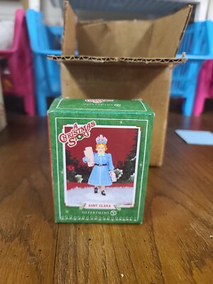 Dept 56 AUNT CLARA  A Christmas Story Village Department 56 Figurine