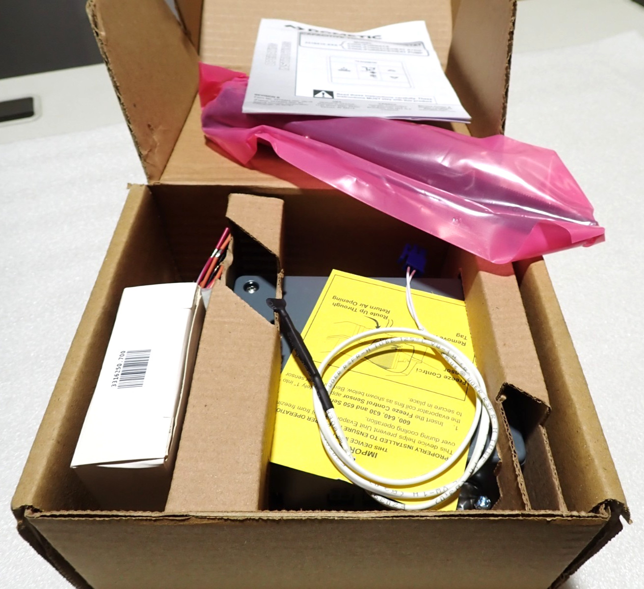 Dometic 3316230.700 Thermostat w/ Control Board KIT NEW