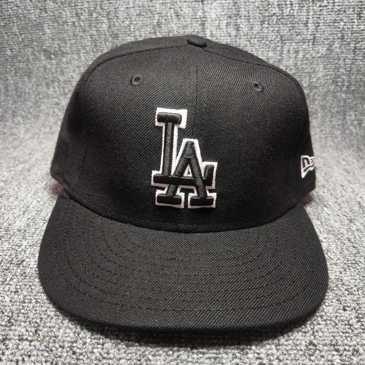 New Era 9FIFTY Los Angeles Dodgers Black Flat Bill Snapback Hat