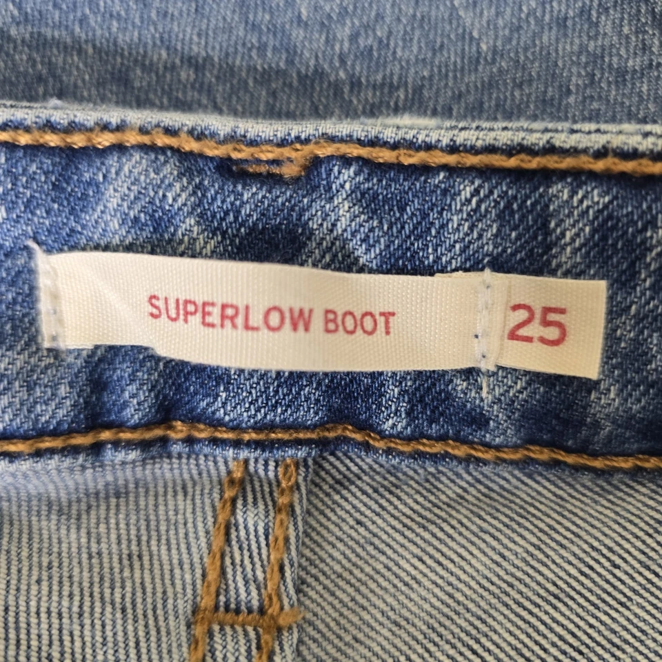 Женские джинсы Levis 25 Superlow Rise Boot Cut Light Blue Denim Wash Boho - Изображение 4 из 4