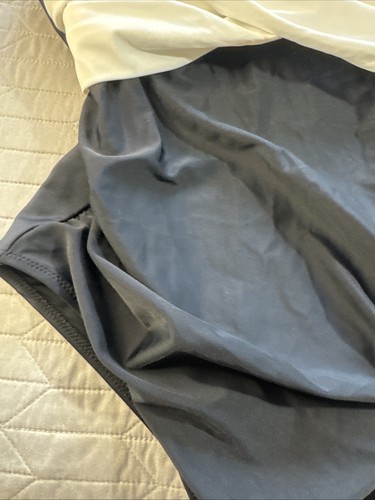 Traje de baño para mujer talla grande de una pieza de Cupshe blanco y negro - Imagen 2 de 13