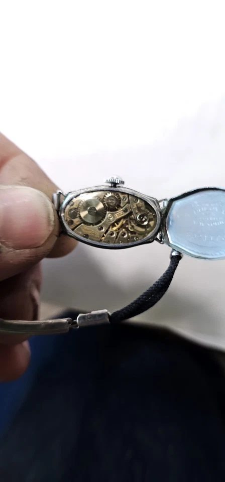 Reloj de pulsera Bulova Aret Deco 1927 para mujer bisel esmaltado raro Foto 4 de 4