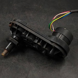 Robotermäher 17935 215-DC18V 2050000013 Rasenmäher Montage Motor Rad Arbeit