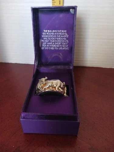 Neiman Marcus Stock Market Bear & Bull Wine Bottle Toasting Drip Ring