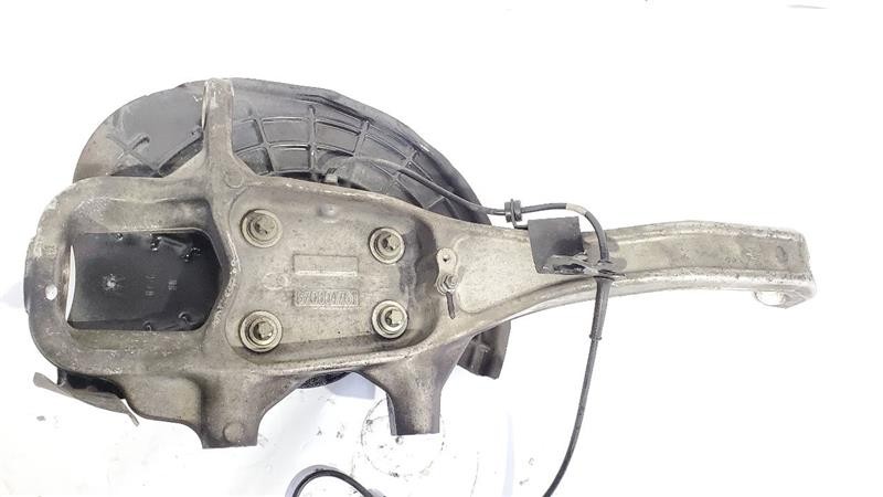 2017 Maserati GHIBLI OEM Front Left Spindle Knuckle with Control Arms RWD