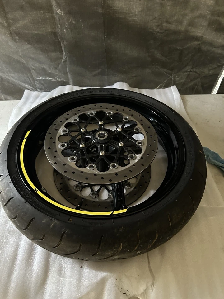 GSXR 600/750 2011-25 ruedas delanteras y traseras con rotores y rodamientos listas para usar Foto 4 de 4