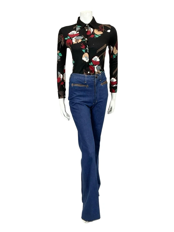 *VTG 60S 70S BLACK RED GREEN WHITE BEIGE MOD FLORAL DAGGER COLLAR SHIRT XS 6 - Image 2 of 4