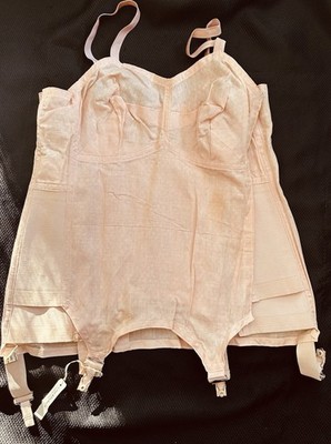 Vintage Rengo Peach / Pink Corset Boned Girdle Hook Closure- Sz 42 - Unused