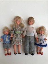 Ari Biegepüppchen Familie Puppenhaus 11 bis 8cm große Biegepuppen alt