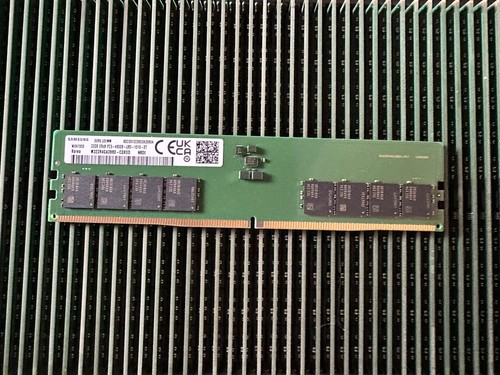 32GB RAM DDR5 4800Mhz UDIMM PC5-38400 Komp. zu HP -HPE  PN # 4M9Y2AA, 4M9Y2AT - Bild 1 von 2