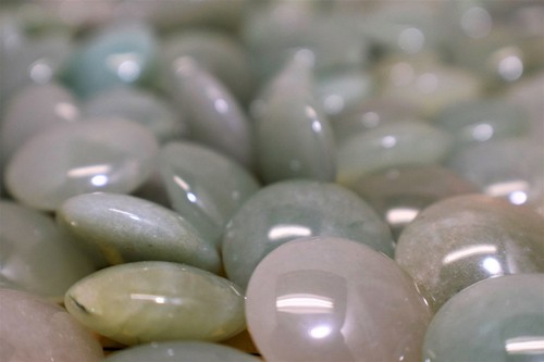 LIGHT GREEN JADE go stones - Go game, Baduk, Weiqi, Igo. - Picture 8 of 12