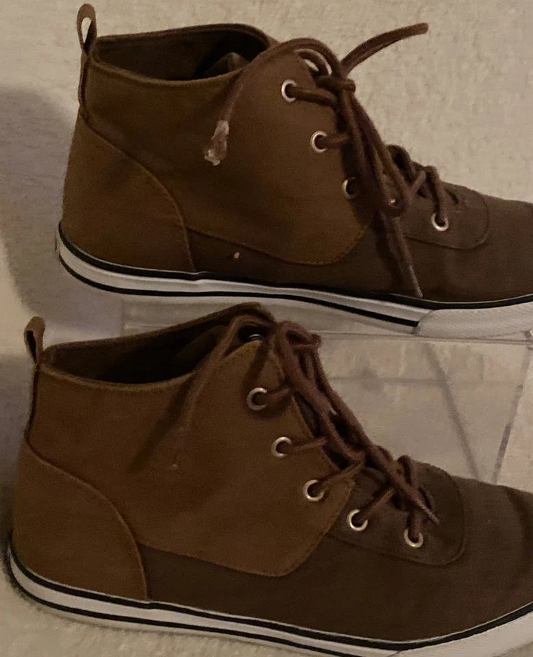 Crazy 8 C8 Brown Canvas High Top Sneakers Lace up Size 5 Casual School Youth - Image 3 of 4