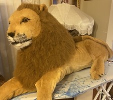 HUGE 51" MELISSA  DOUG KING OF THE JUNGLE LION PLUSH, STUFFED ANIMAL, TOY.