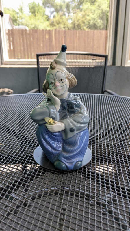 porcelain clown figurine 7 inch tall