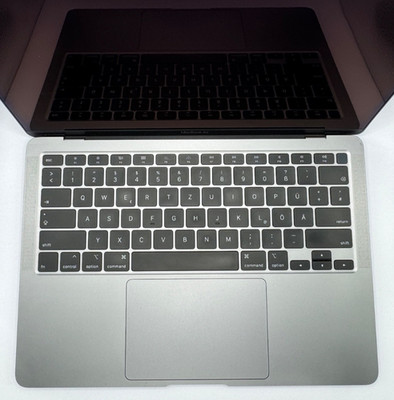 Apple MacBook Air 13 Retina 1.1GHz i3 8 GB 256 GB space grau - DE Händler #1264