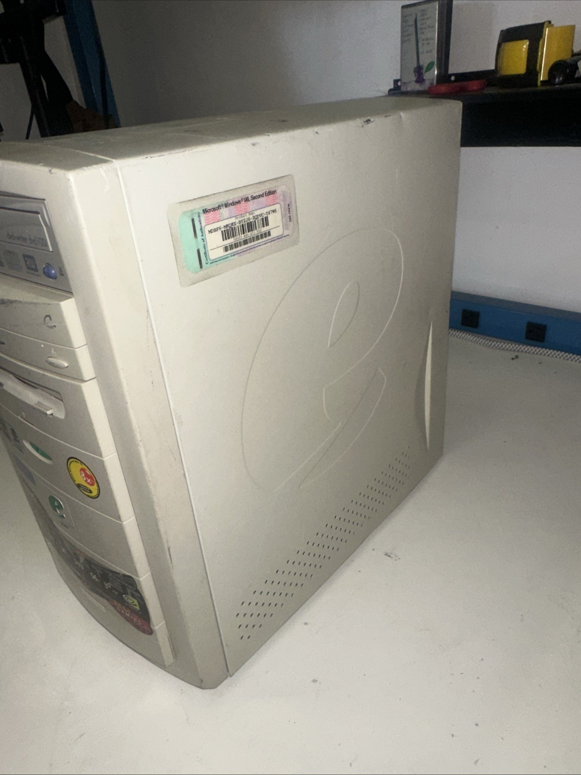 eMachines eMonster 700k Desktop /w AMD ATHLON, HDD, Windows 98, NVIDIA ...