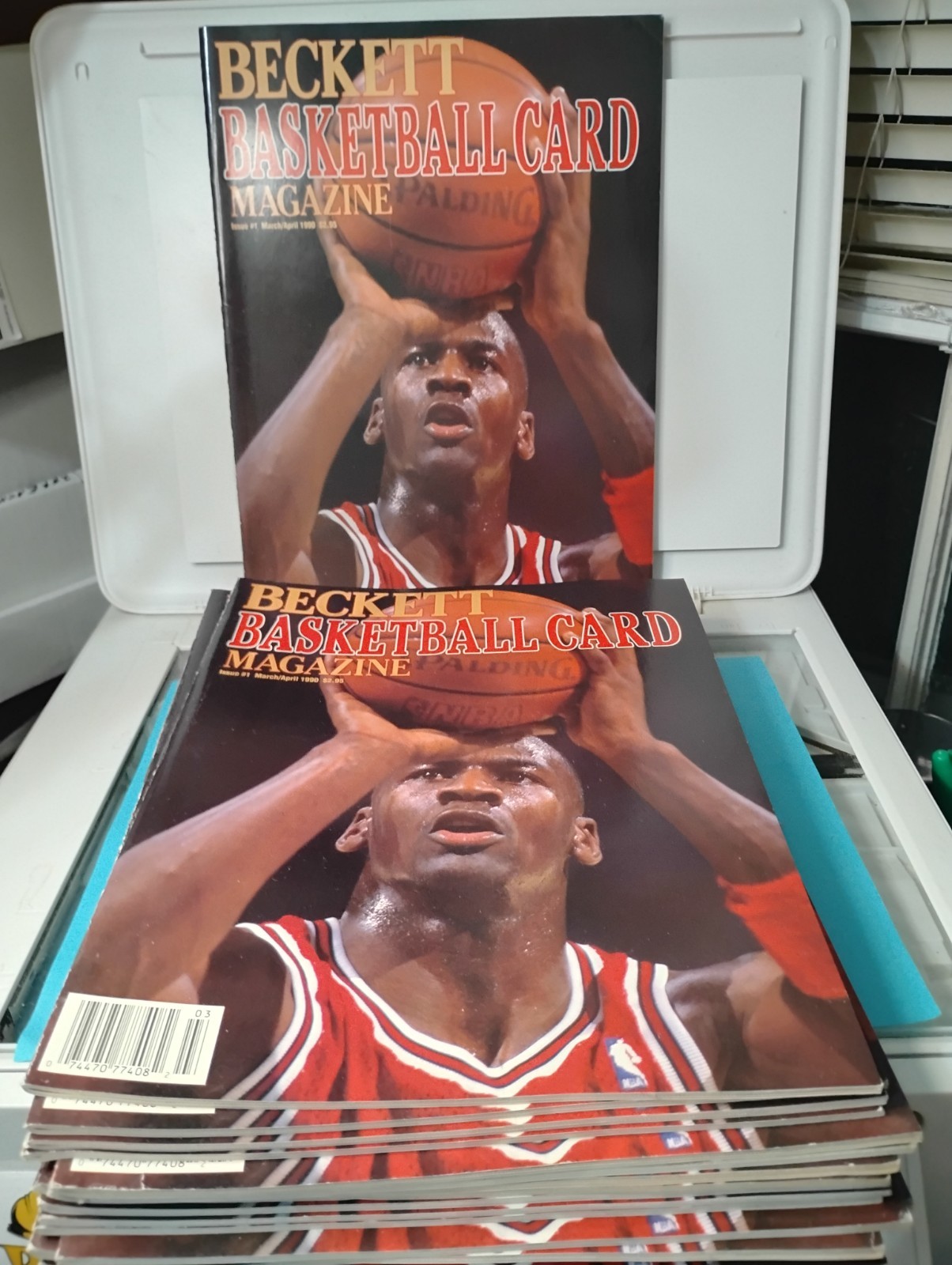 Beckett Basketball Card Magazine March/April 1990 Michael Jordan (Lot Of 10)
